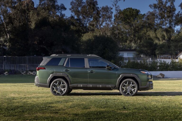 SUBARU Outback 2926